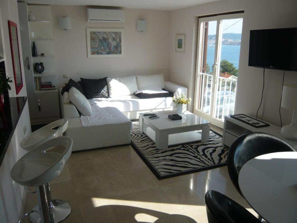 G&B Apartments Trogir Eksteriør bilde